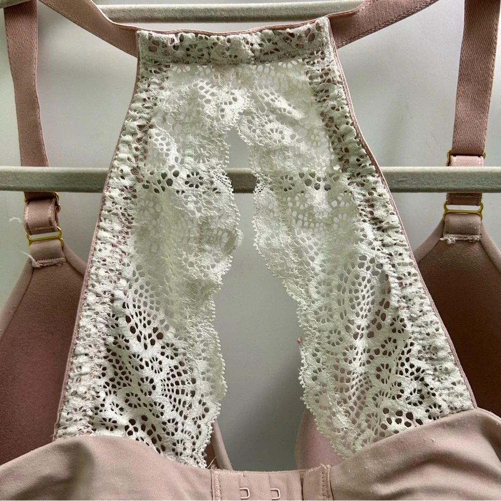 SOMA Embraceable FC Geo Lace Racerback Blush Pink & Cream Bra Size 34DD - Picture 3 of 12